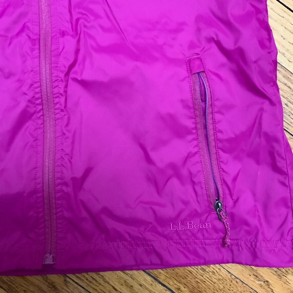 L.L. Bean - Picture 6 of 7